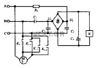 A motor reversing automatic adjustment circuit