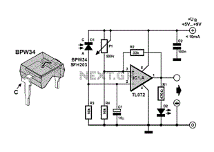 TL072 op-amp configured as voltage comparator